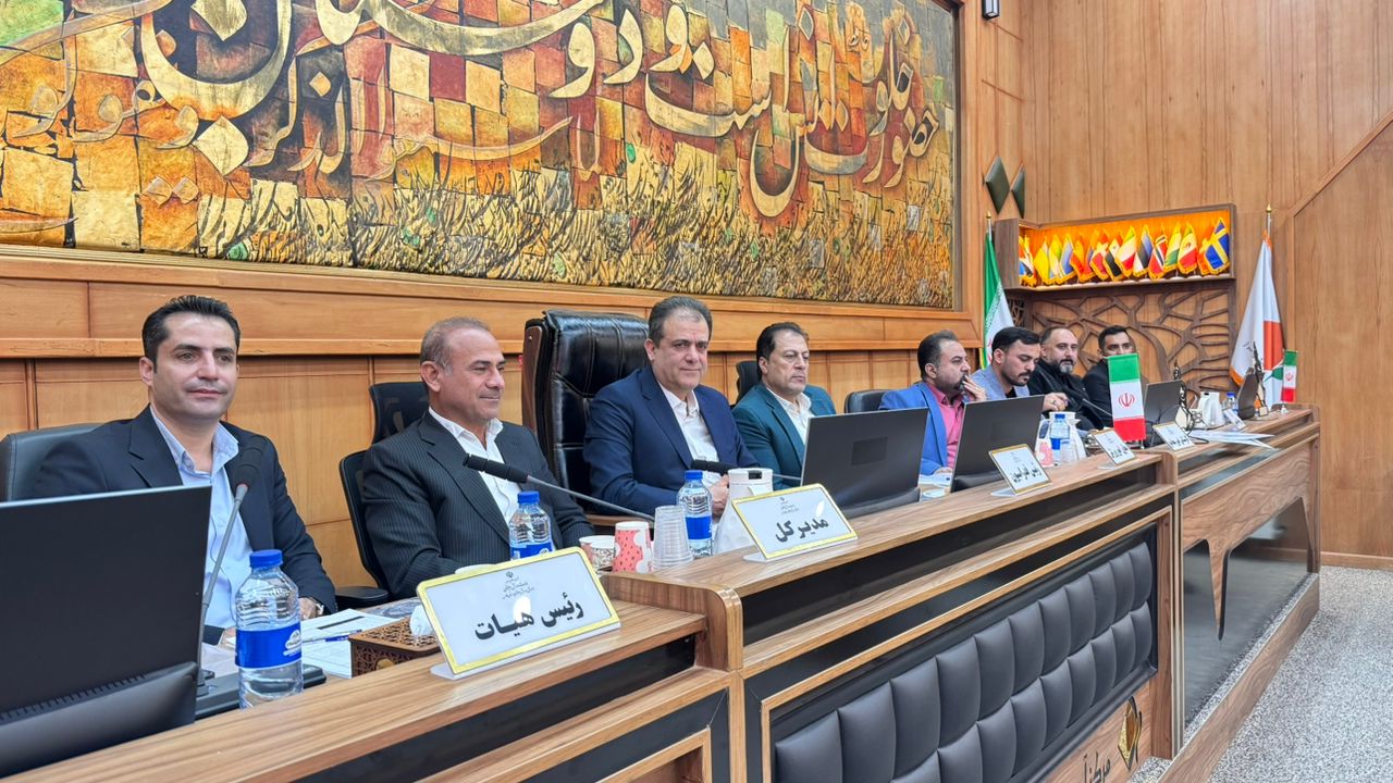 مجمع عمومي ساليانه هيات كاراته استان فارس برگزار شد