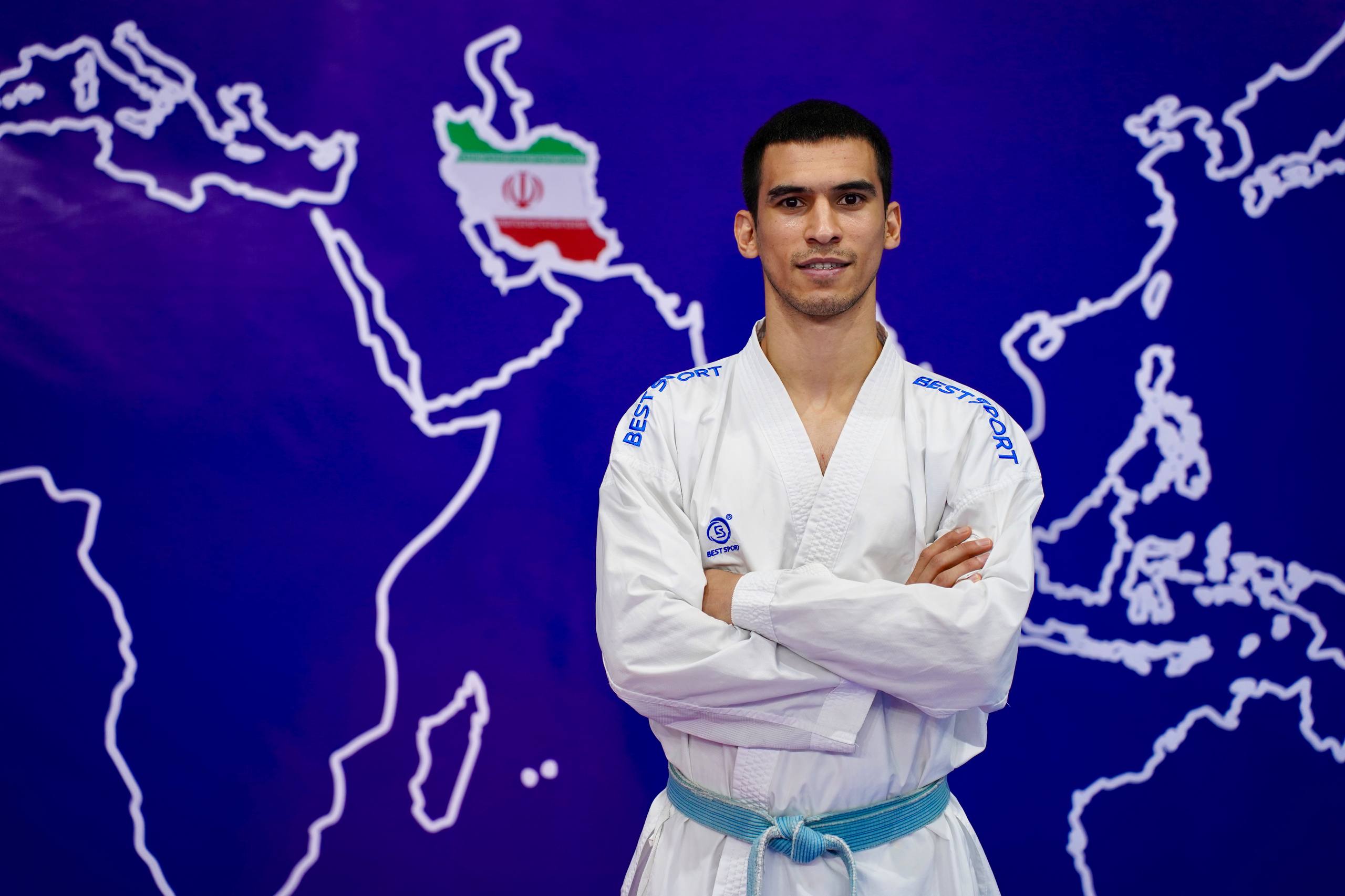 نخستين طلاي كاروان كاراته ايران را مرتضي نعمتي شكار كرد