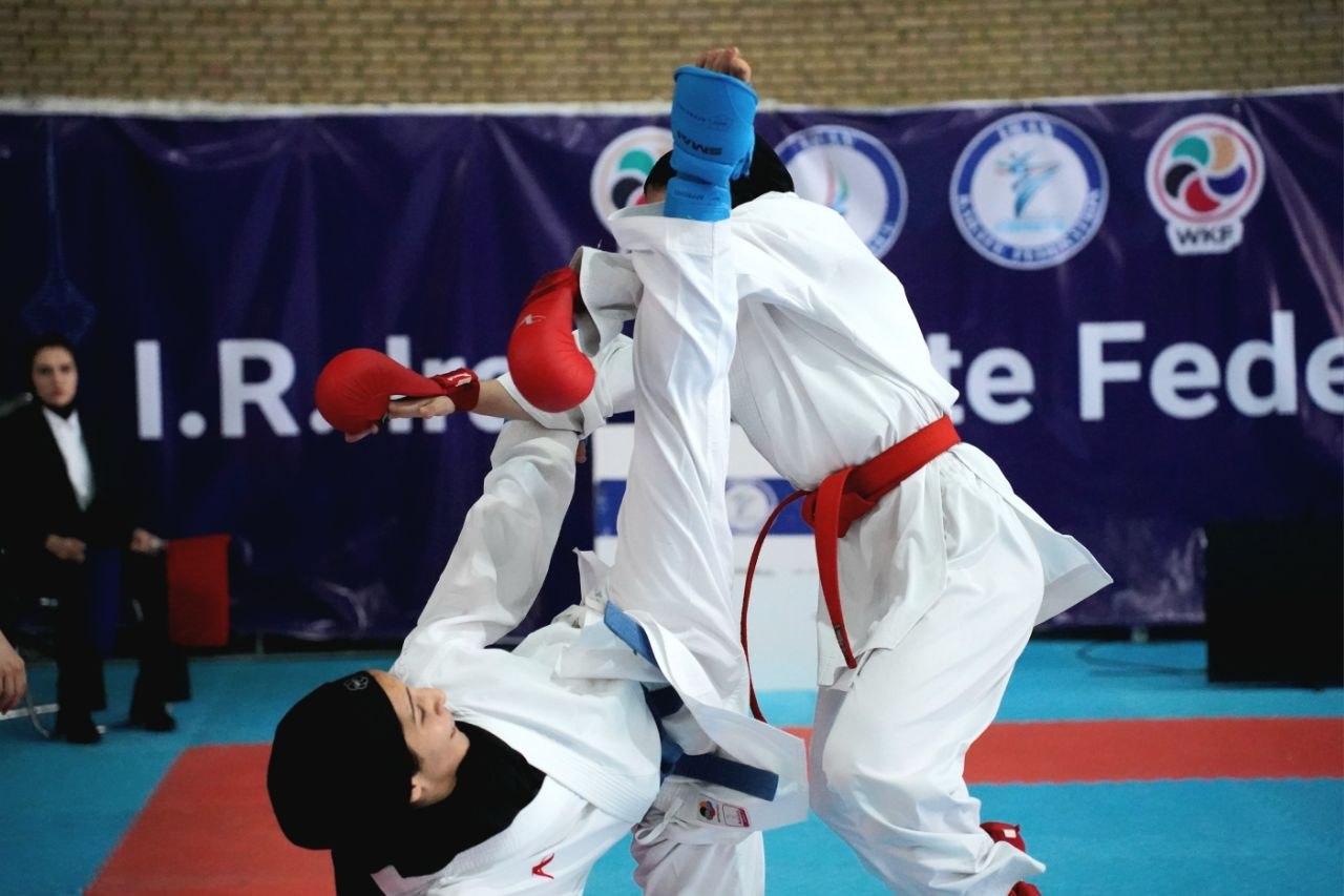 معرفي سكونشينان روز سوم ليگ كاراته‌وان دختران