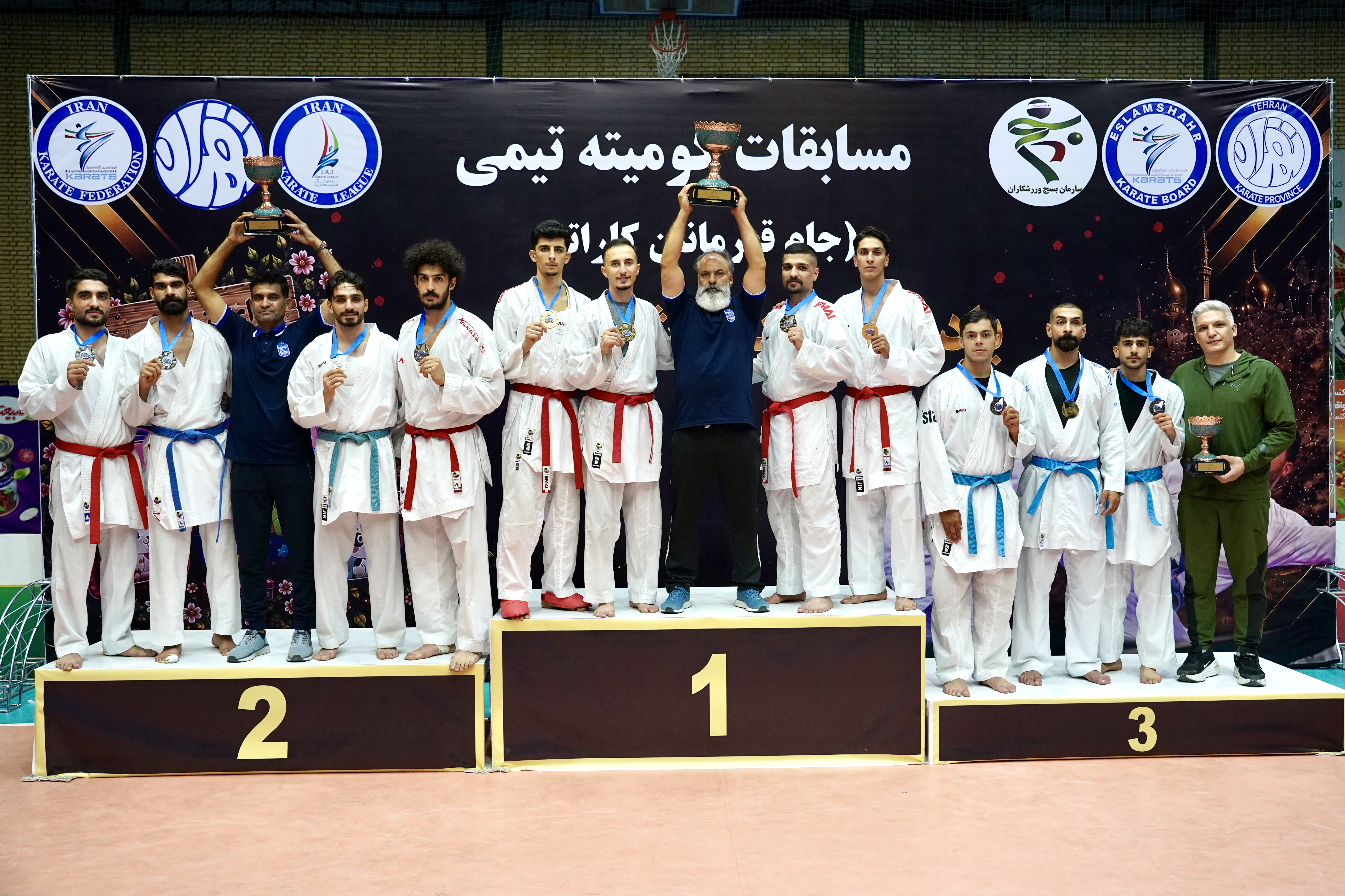 تيم پاسارگاد قهرمان جام قهرمانان كوميته تيمي شد