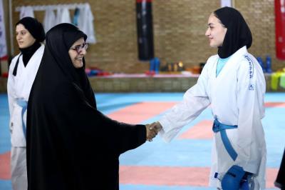 حضور كاظمي پور و فرهادي زاد در تمرين تيم ملي كاراته بانوان