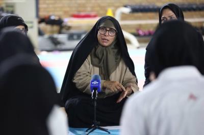 حضور كاظمي پور و فرهادي زاد در تمرين تيم ملي كاراته بانوان