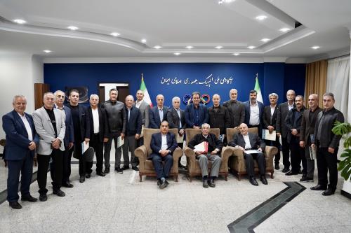 گزارش تصویری شماره دو از نشست کمیته فنی فدراسیون