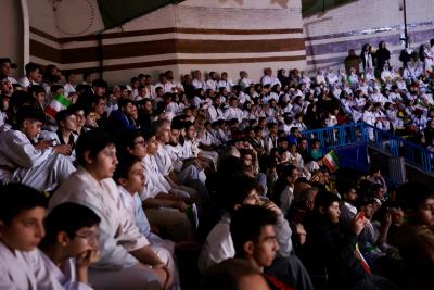 حضور پر شور خانواده كاراته در  گردهمايي بزرگ اقتدار ورزش كشور 