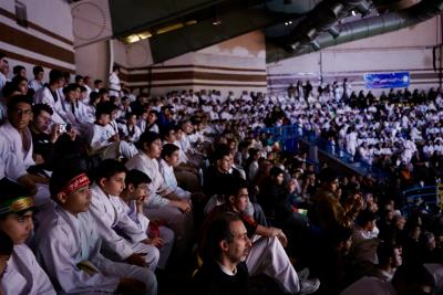 حضور پر شور خانواده كاراته در  گردهمايي بزرگ اقتدار ورزش كشور 