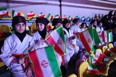 حضور پر شور خانواده كاراته در  گردهمايي بزرگ اقتدار ورزش كشور 