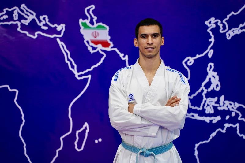 نخستين طلاي كاروان كاراته ايران را مرتضي نعمتي شكار كرد