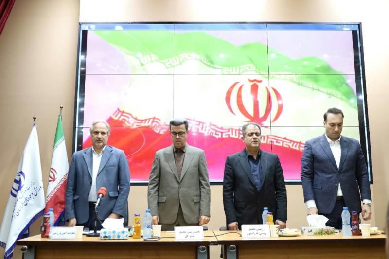 رهنما: خراسان رضوي بايد قهرمانان بنامي را به دنياي قهرماني معرفي كند